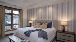 One Steamboat Place #307 Buck Mountain