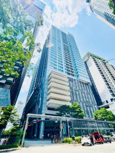The Mercu Summer Suites By Skyline
