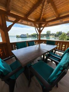 Niki Tóparti Pihenő