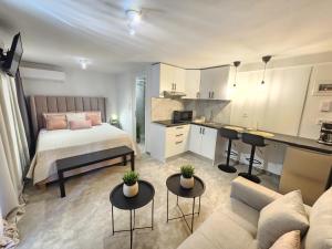 Miracle Luxury Suites