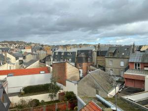 Place Morny, 2 rooms brand new, up to 4 guests