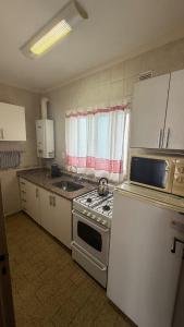 MONOAMBIENTE muy cómodo a metros del mar