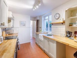 4 Bed in Bideford 85720