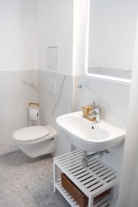 Hanslgasse Private Rooms