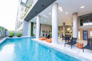 Apartamento 2 suítes com piscina em Canto Grande Bombinhas SC
