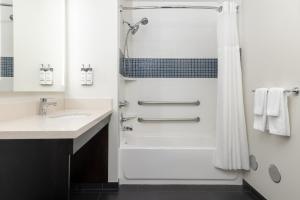 Staybridge Suites Sacramento-Folsom by IHG