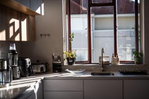 Green Point - Beautiful Quiet One Bedroom Apartment