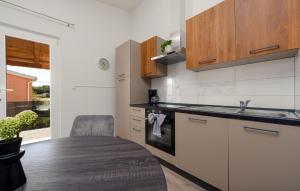 One-Bedroom Apartment In Podgradina