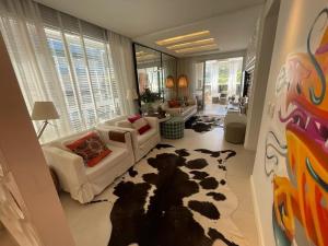 Cód 52 - Apartamento de 2 suítes com piscina