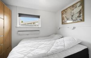 Cottage in scenic Langø