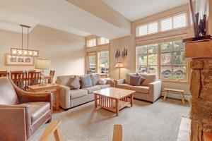 PP605 Passage Point condo