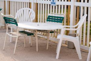 Island Inn By OYO Galveston Beach, TX