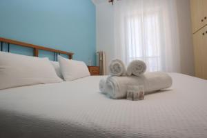 Home & Holiday Bizzozzero