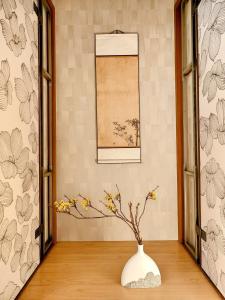 Luna Luxury 4BR Family Villa with Parking - 2 mins from Osaka-ko Station, near EXPO, USJ, Kaiyukan