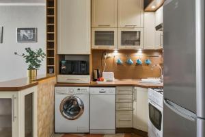 Wrzeciono 35 Urban Apartment by Solarento