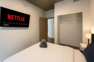 The Downtown Gem Modern Luxe Escape