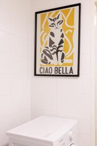 Luxury Modern Apartment with Balcony