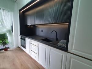 White Silk - Premium Apartment with free underground parking