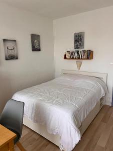 Studio 3rd floor balcony wifi in Gréoux-les-Bains