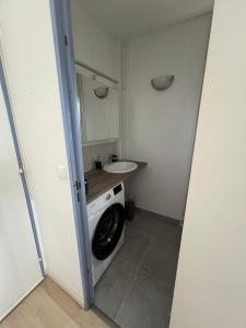 Studio 3rd floor balcony wifi in Gréoux-les-Bains