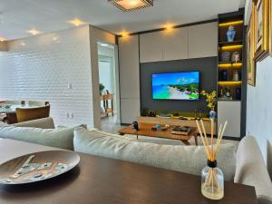 CURTA! |163| Charmoso frente mar | Barra Sul