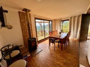 Casa con vista al rio Cutipay