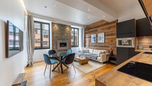 Le Chalet de lHorloge