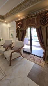 Cozy-Modern Entire Apartment- Located in Nasr City