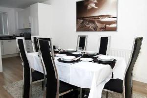 Cosy Family House in Canning Town London