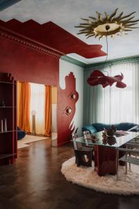 Most Teatralny Artistic Apartment by BookingHost