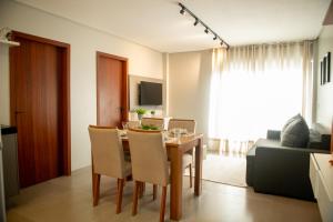 Apto a 100m da praia c 2 suites, Wi Fi e Piscina