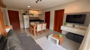 Apto a 100m da praia c 2 suites, Wi Fi e Piscina