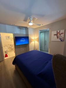 Luxury 2BR Apt with balcony!!