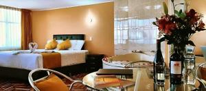 Hotel San Lazaro con Cochera