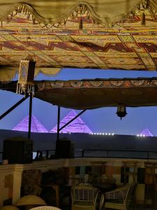 Atlantis Pyramids Inn