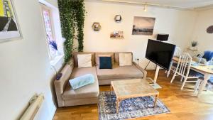 Urban Oasis Stylish Boho Flat in Bristol
