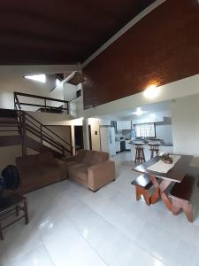 Casa, perto da praia, piscina, 3 quartos, estacionamento, cozinha, churrasqueira, WIFI