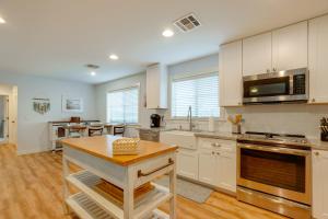 Snowbird Haven! 8 Mi to ASU and Dtwn Tempe