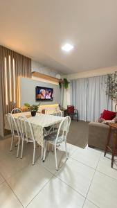 Apto Alamanda - 2 Quartos - Apto aconchegante, confortável e de frente para avenida principal! - 4hvězdičkové hotely ve městě Piratuba