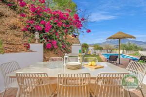 Casa del Barco Villa with Private Retreat Vibes