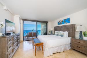 Mahana 701 · MA 701 OceanFront 2BD w Pool AC