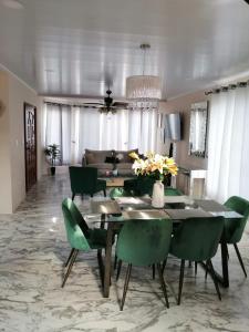 Vacation Home with Pool Quepos