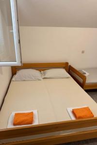 Apartments with parking space Trpanj, Peljesac - 24922