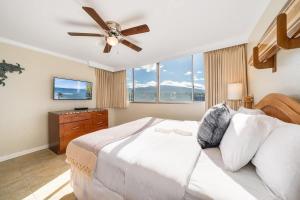 Royal Kahana 701 · RK 701 Spacious OceanFront 2BD w Pool AC