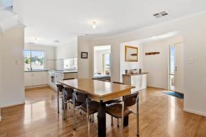 Baywatch - 8 James Drive, Carrickalinga