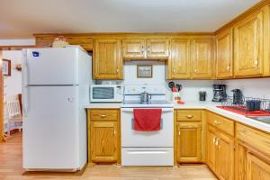 Cozy Fort Cobb Home Rental Near Lake Access!