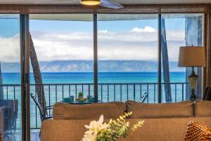 Valley Isle 304 · VI 304 Beautifully Decorated OceanFront Condo
