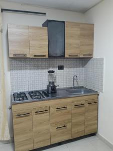 Aparta estudio Erika en el centro de Santa Marta 202