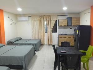 Aparta estudio Erika en el centro de Santa Marta 202