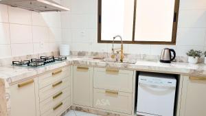 ASA | Apto Vista Mar | 3 Quartos | 3 VG